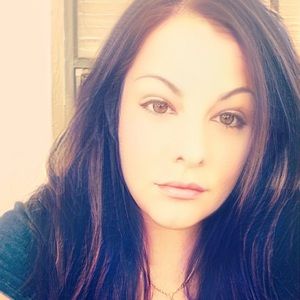 Meet your Posher, Dana